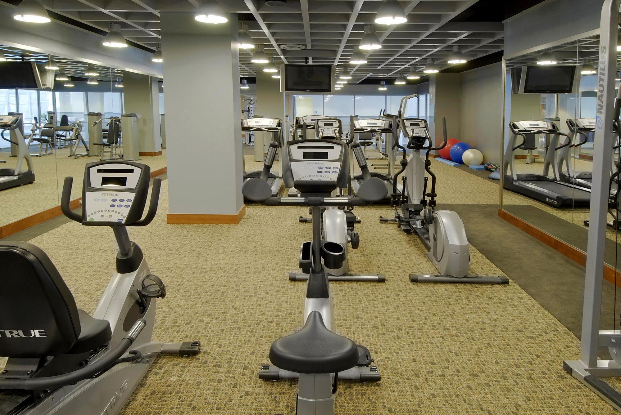 Hotel Hilton Baltimore Bwi Airport 4*